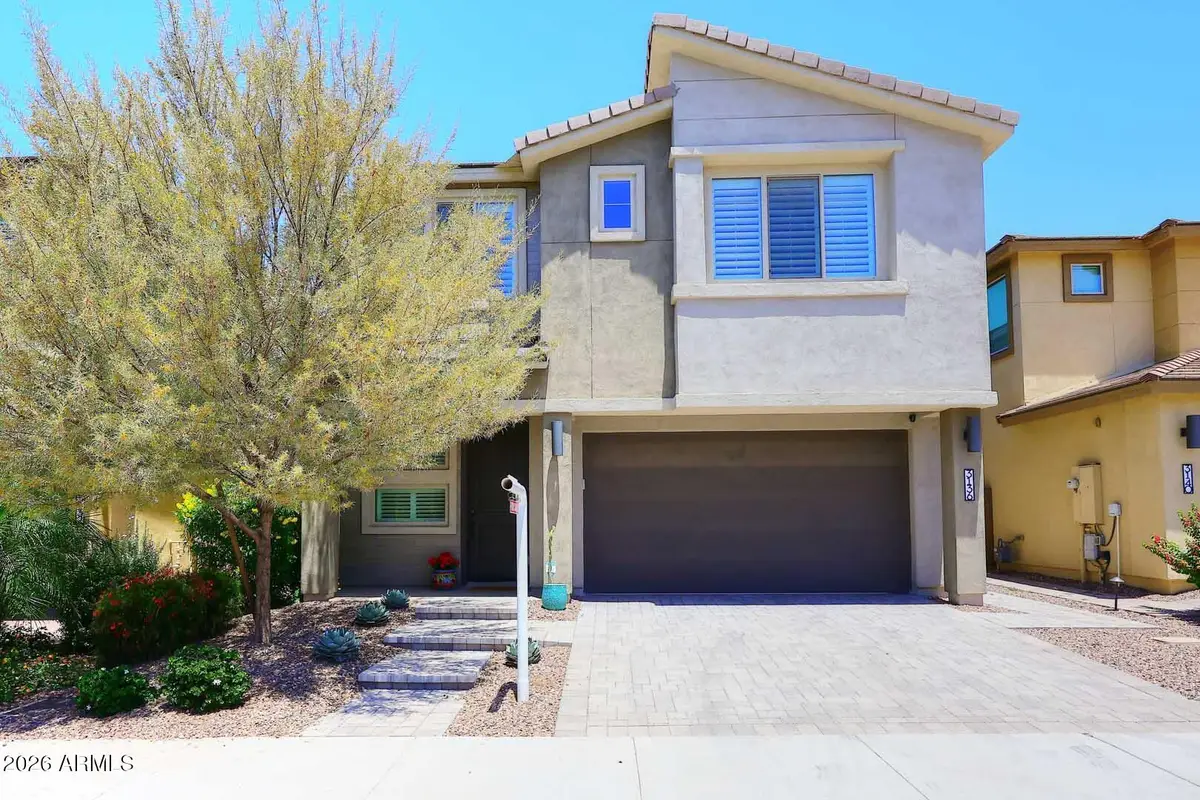 3136 E Tina Drive, Phoenix, AZ 85050 - #1