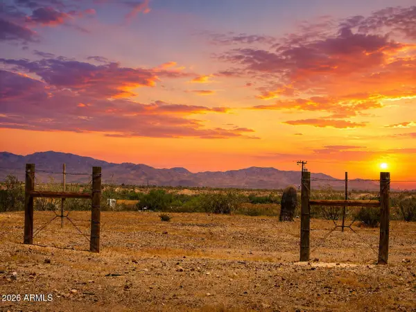 2320 S 331st Avenue, Tonopah, AZ 85354