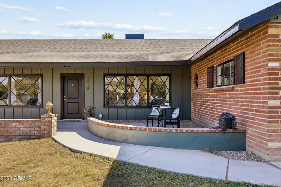 2528 N 48th Place N, Phoenix, AZ 85008 - #2