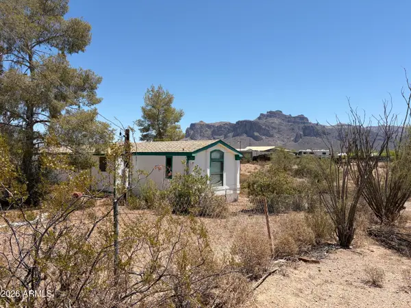 325 N Hilton Road, Apache Junction, AZ 85119