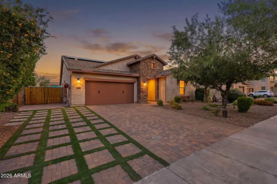18216 W Montecito Avenue, Goodyear, AZ 85395 - #2