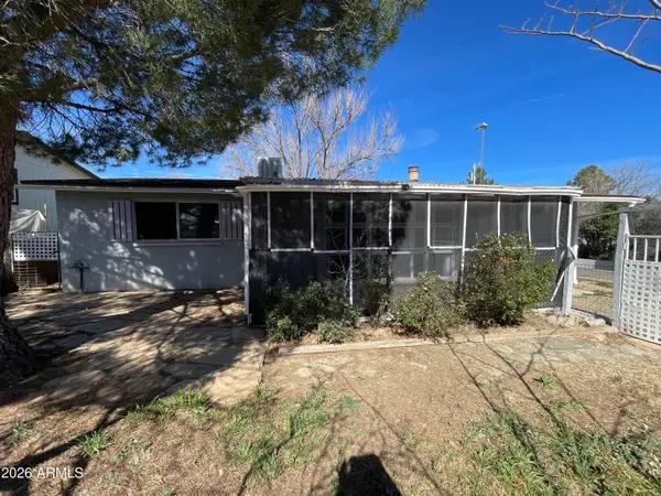 9820 S Ninth Street, Mayer, AZ 86333