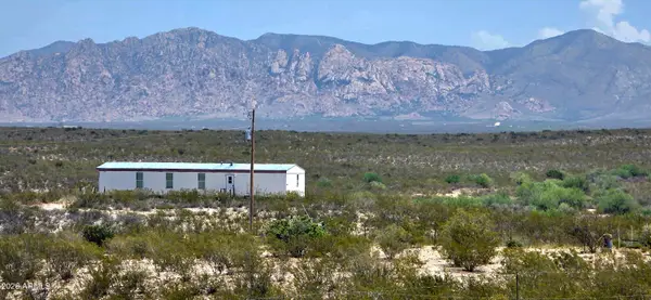 1913 N Roxie Road, Tombstone, AZ 85638