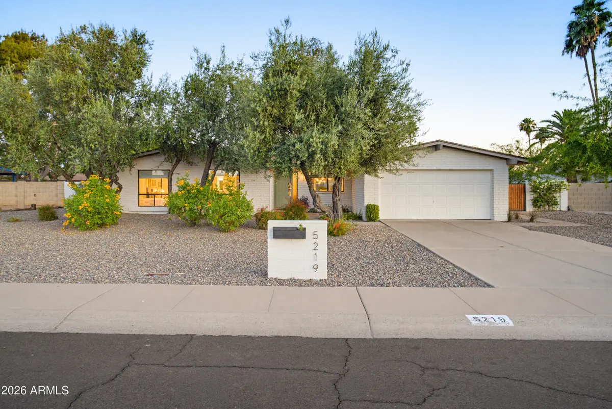5219 E Winchcomb Drive, Scottsdale, AZ 85254 - #1