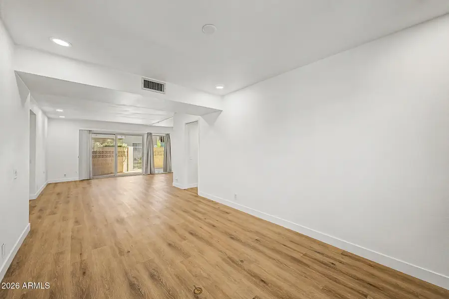 520 W Clarendon Avenue #C3, Phoenix, AZ 85013 - #3