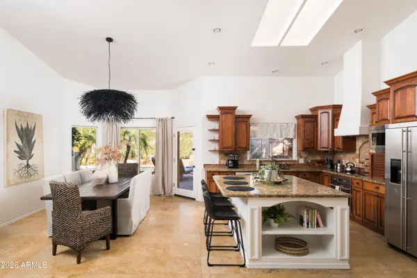 6902 E Hearn Road, Scottsdale, AZ 85254