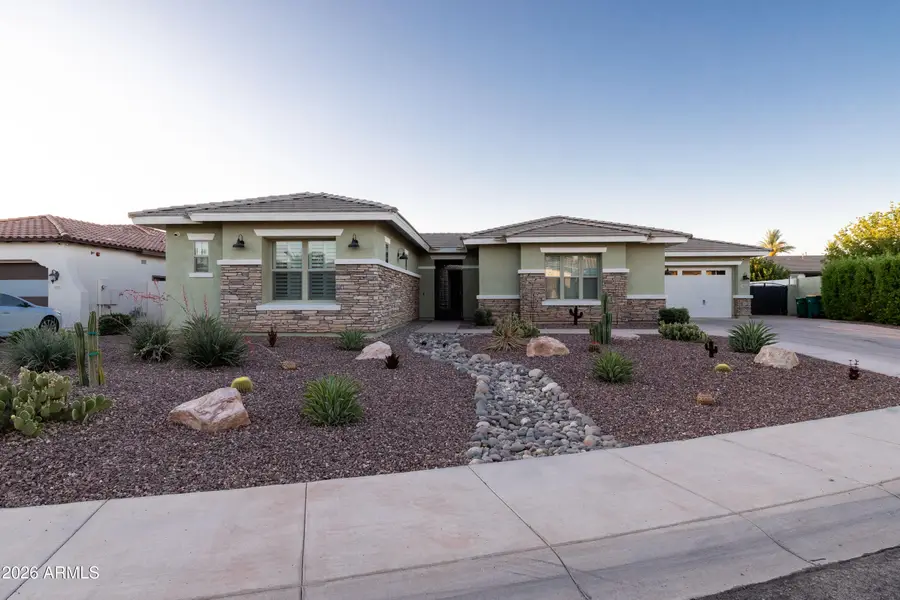 14542 W Mountain View Drive, Litchfield Park, AZ 85340 - #2