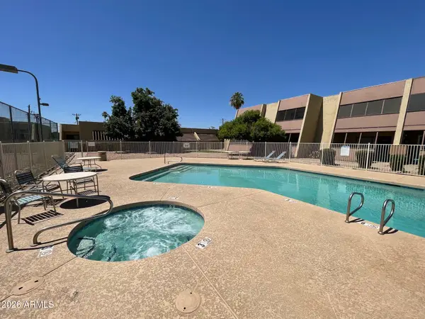 704 W 14th Street, Tempe, AZ 85281