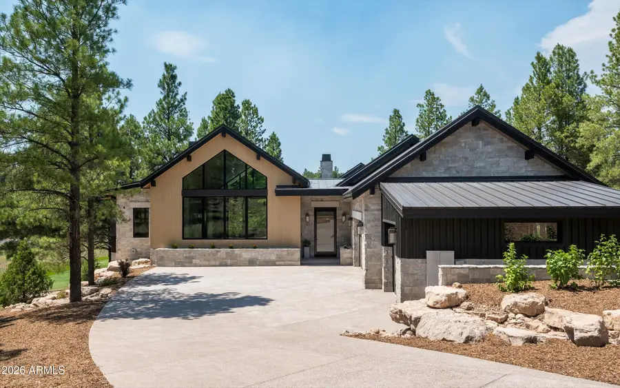 2911 S Solitaires Canyon Drive, Flagstaff, AZ 86005 - #2