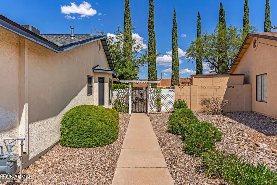 2930 S Sun Crest Drive, Sierra Vista, AZ 85650 - #3