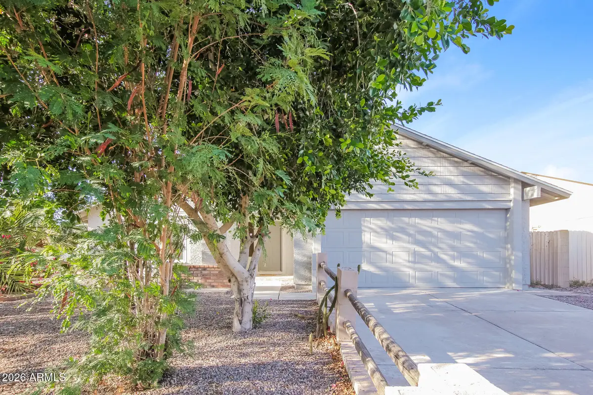 1655 E Saint Charles Avenue, Phoenix, AZ 85042 - #1