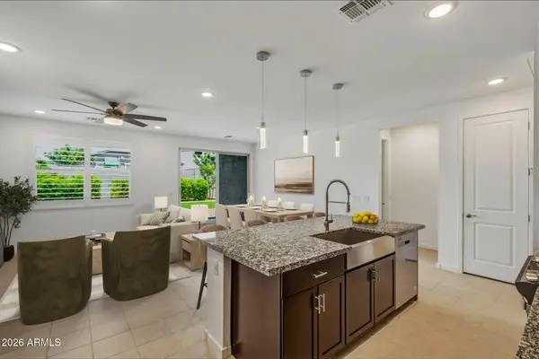 17302 W Running Deer Trail, Surprise, AZ 85387