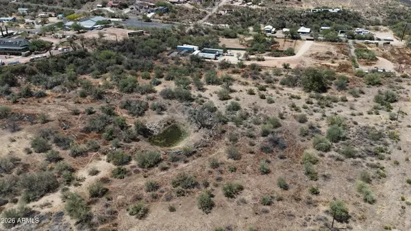19500 E Indian Hills Drive, Black Canyon City, AZ 85324