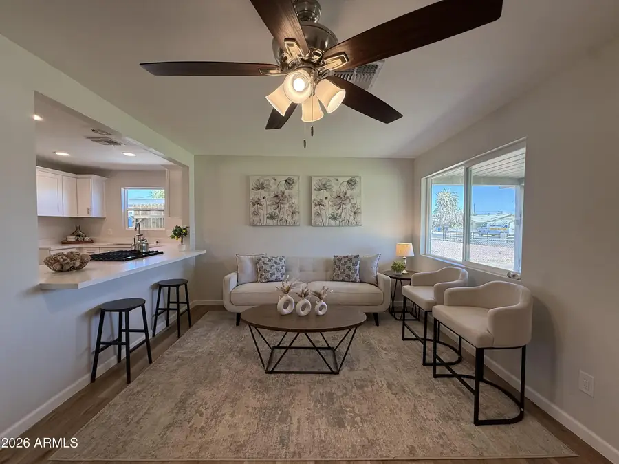 209 E Jones Avenue, Phoenix, AZ 85040 - #2