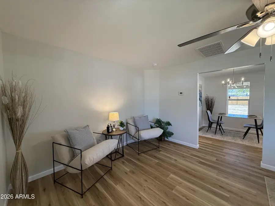 209 E Jones Avenue, Phoenix, AZ 85040 - #3