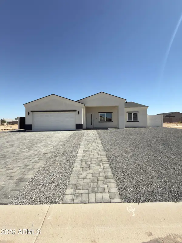 10323 W Concordia Drive, Arizona City, AZ 85123