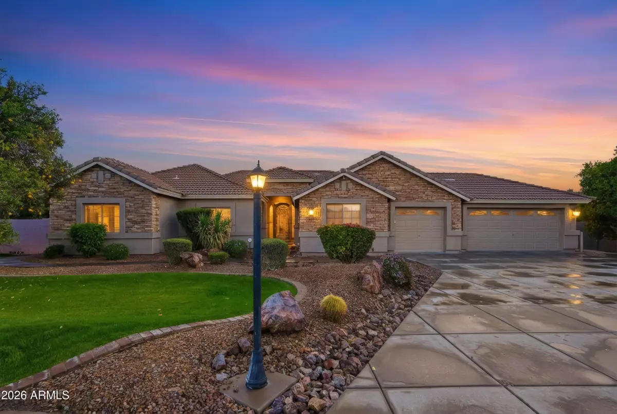 4335 E Fox Circle, Mesa, AZ 85205 - #1