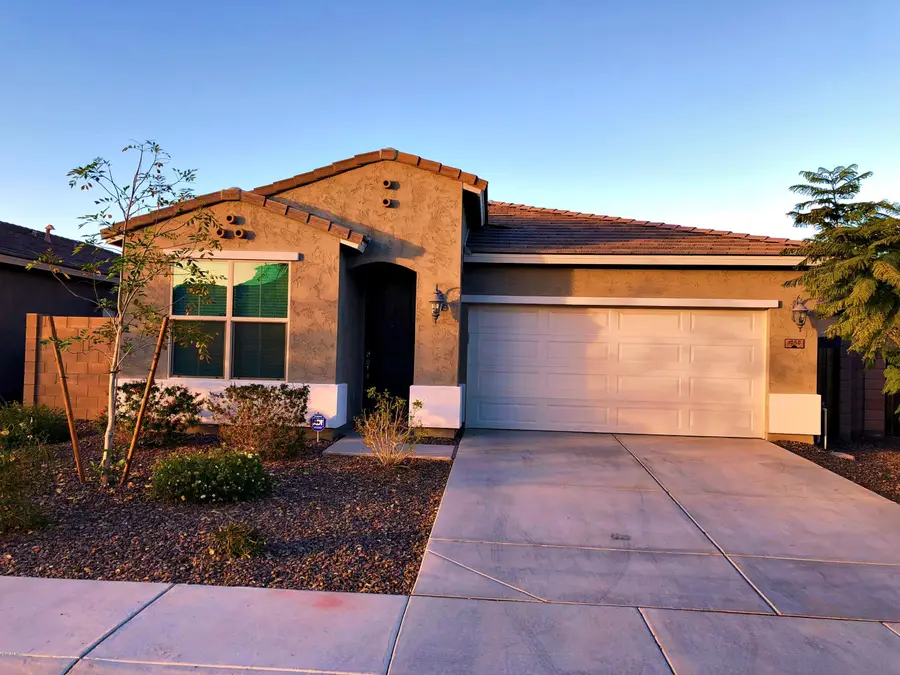 1050 E Detroit Street, Chandler, AZ 85225 - #2