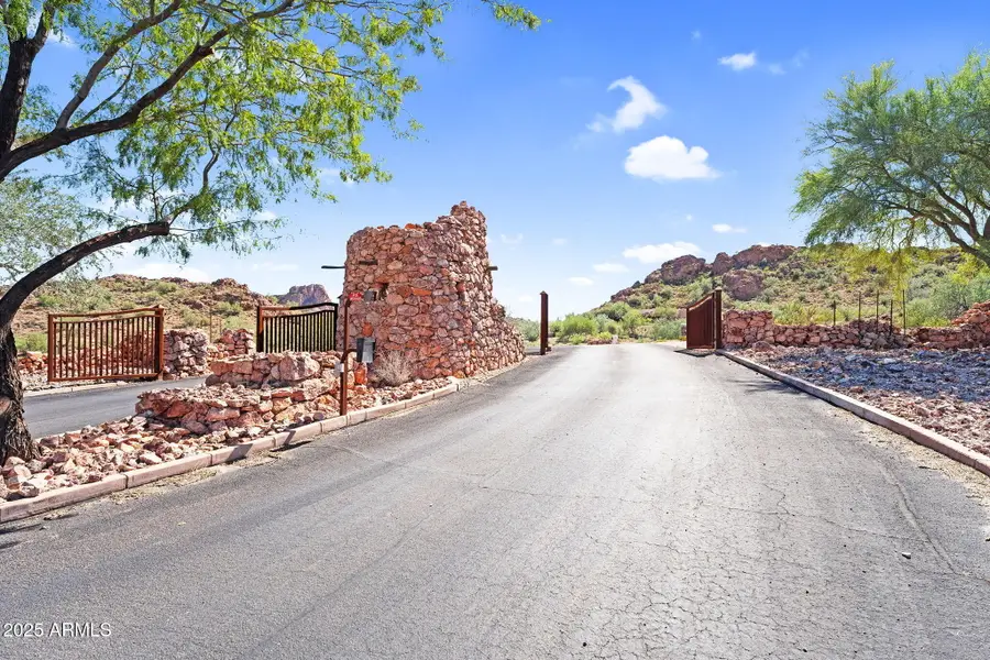 26599 N El Pedregal Circle #4, San Tan Valley, AZ 85144 - #2