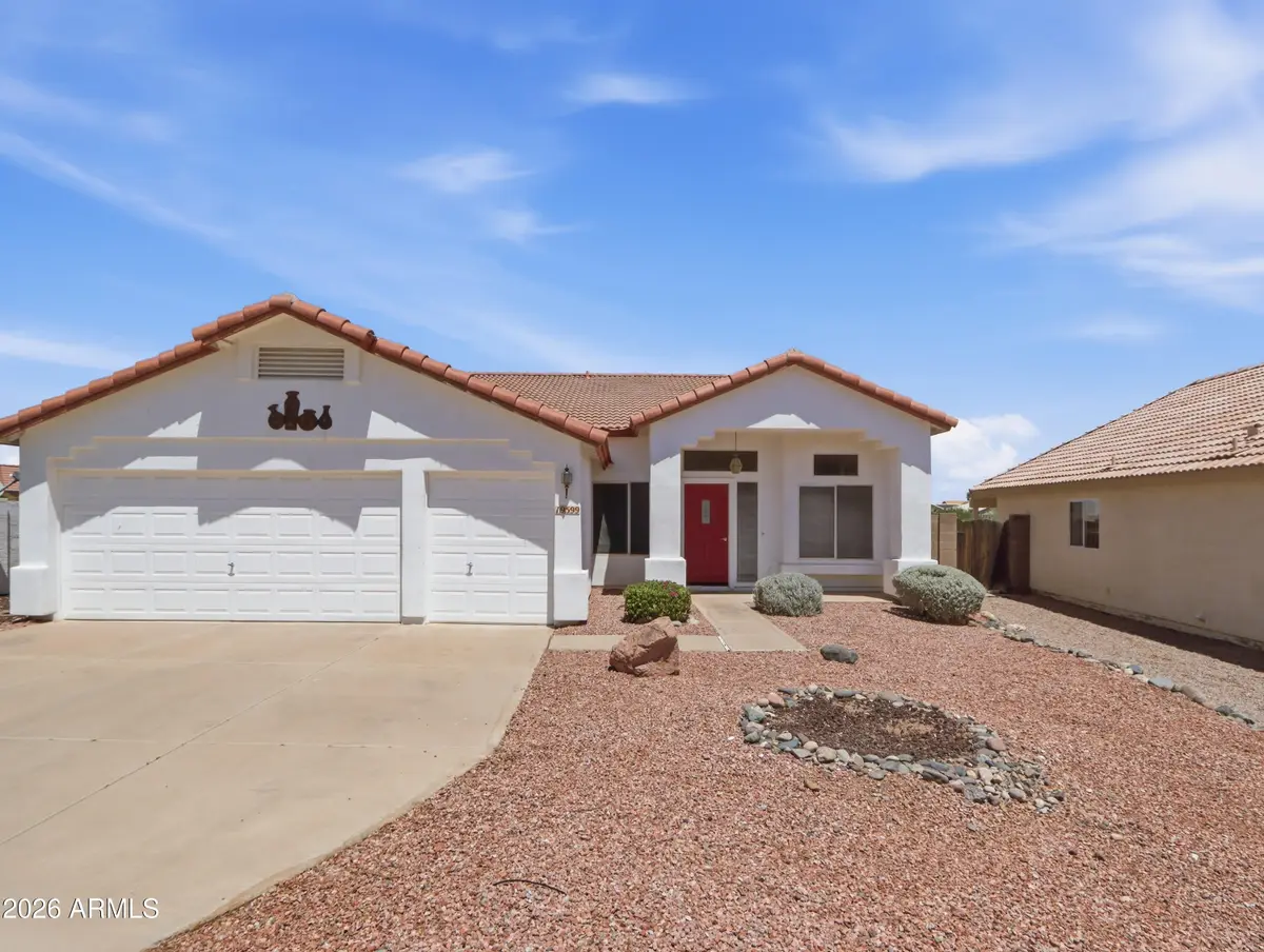 19599 N Coyote Lakes Parkway, Surprise, AZ 85378 - #1