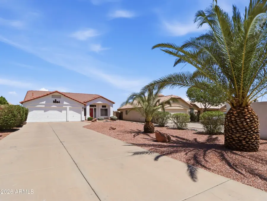 19599 N Coyote Lakes Parkway, Surprise, AZ 85378 - #2