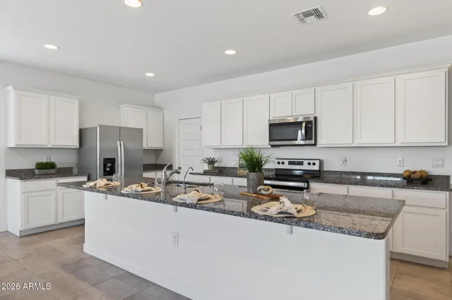 2421 W Sable Avenue, Apache Junction, AZ 85120 - #2
