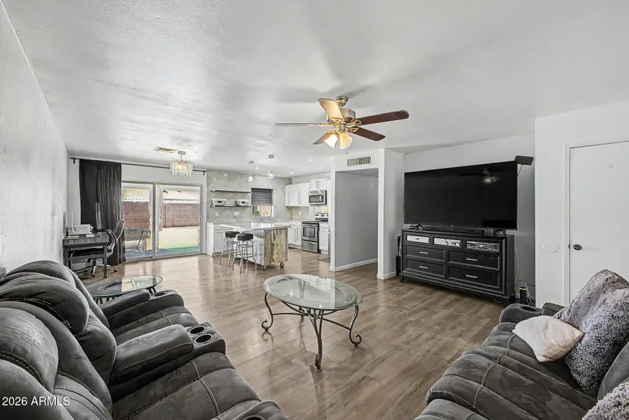 8137 W Montecito Avenue, Phoenix, AZ 85033 - #3