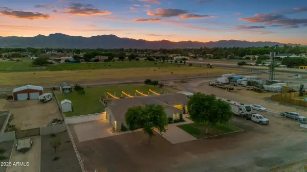 6816 N 171st Drive, Waddell, AZ 85355