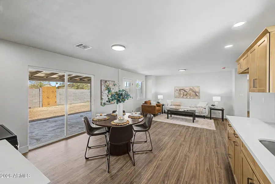 266 W Jasmine Street, Mesa, AZ 85201 - #3