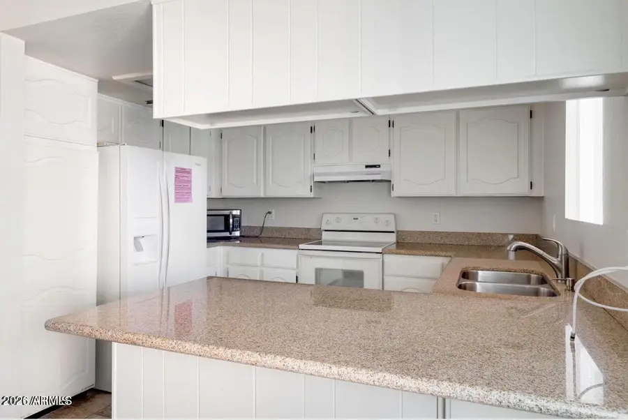12222 N Paradise Village Parkway S #330, Phoenix, AZ 85032 - #3