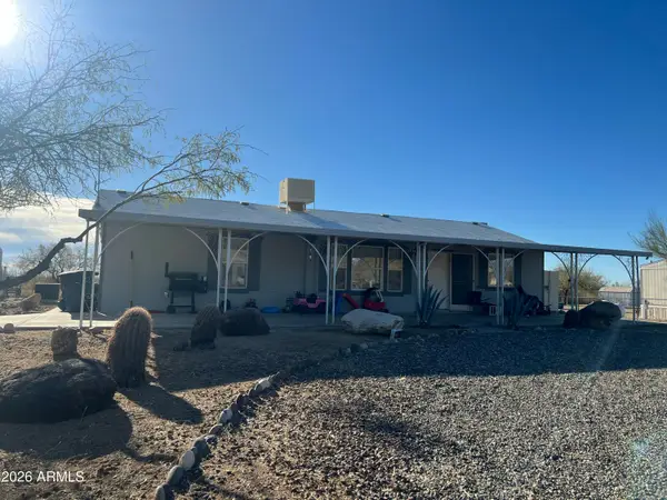 27193 S Bullard Drive S, Congress, AZ 85332