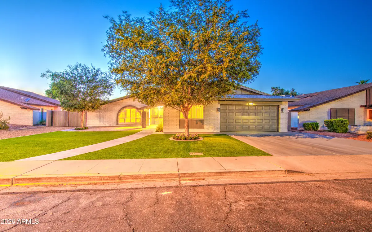 1704 W Kiowa Avenue, Mesa, AZ 85202 - #1