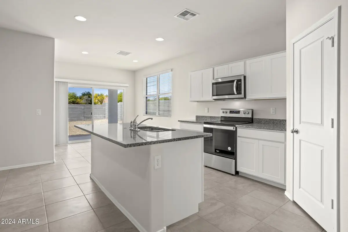 1429 W Walton Avenue, Coolidge, AZ 85128 - #1