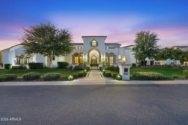 2748 E Warbler Road, Gilbert, AZ 85297