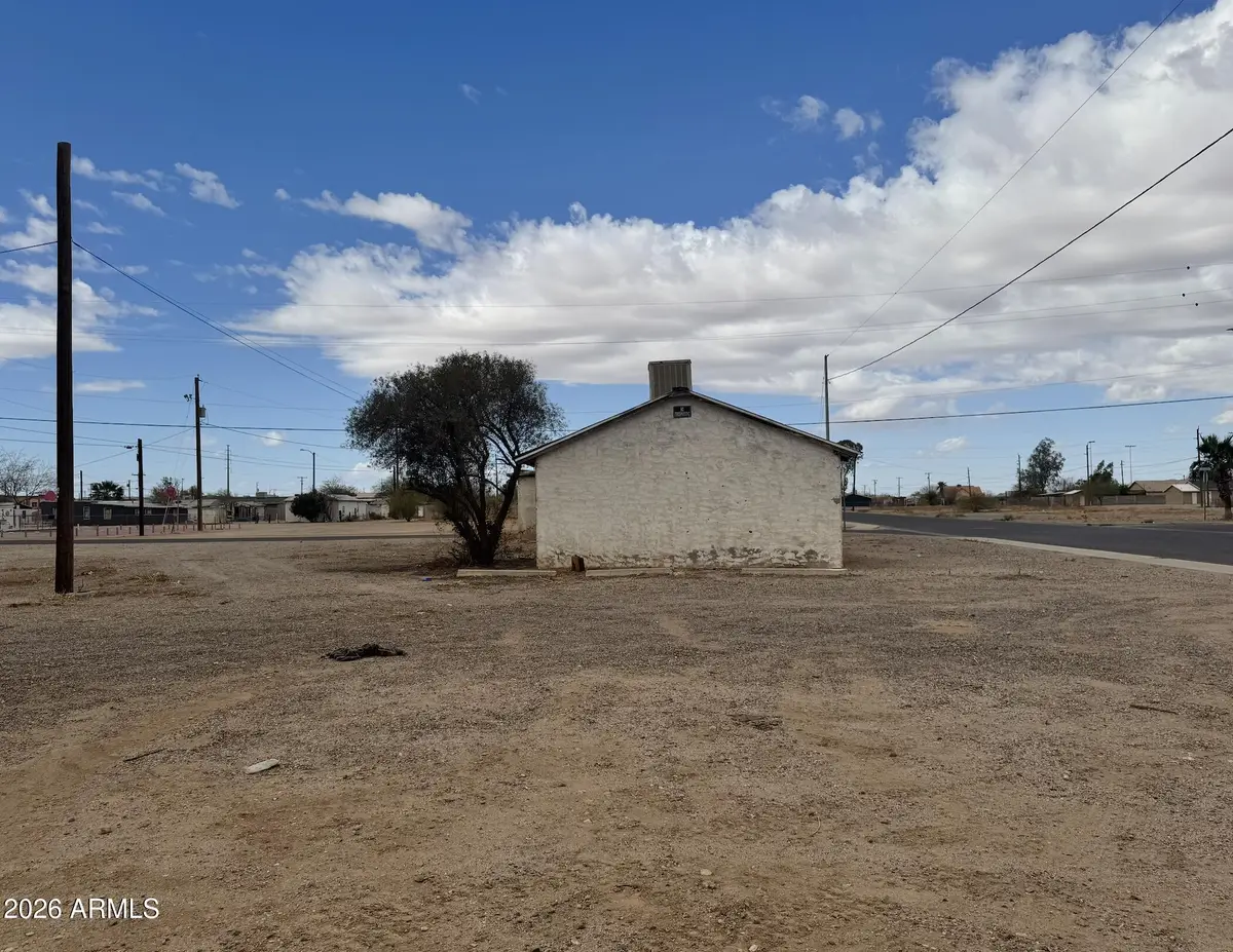 327 W Dr Martin Luther King Street, Eloy, AZ 85131 - #1