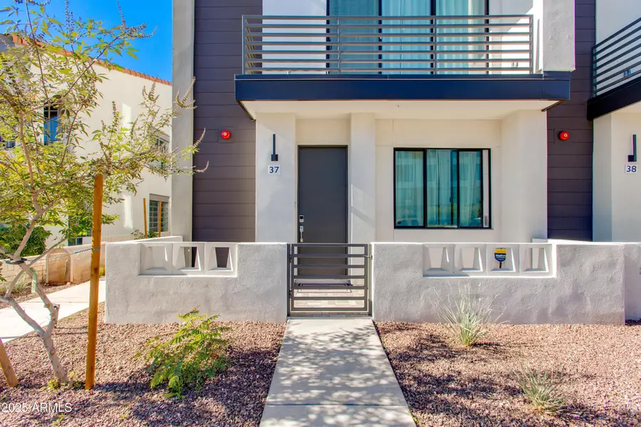 4220 N 32nd Street #Unit 37, Phoenix, AZ 85018 - #2