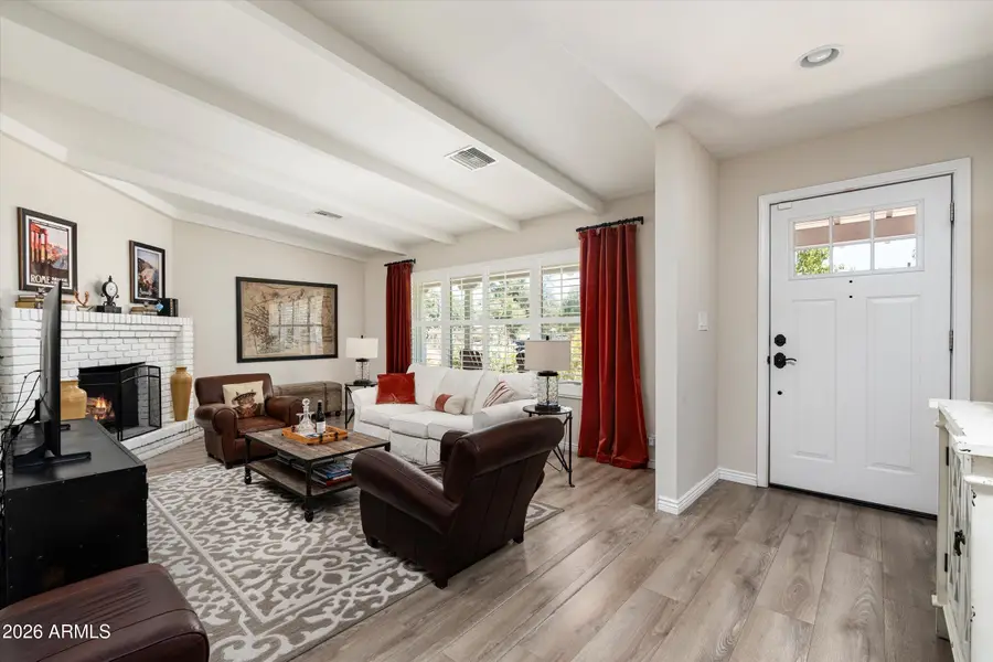 3252 E Glenrosa Avenue, Phoenix, AZ 85018 - #3