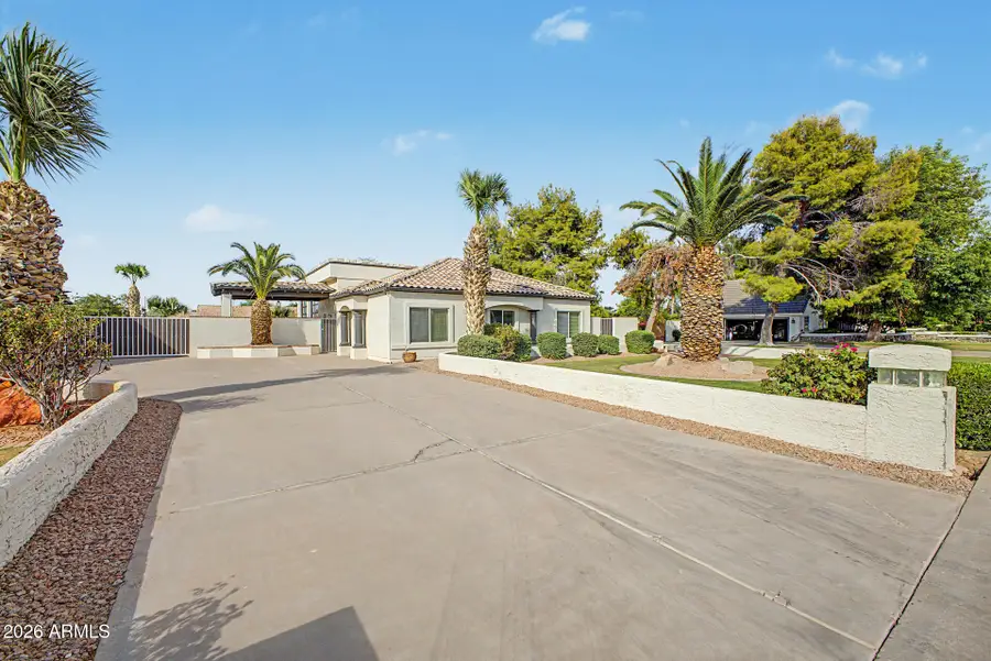 426 E Horseshoe Avenue, Gilbert, AZ 85296 - #3