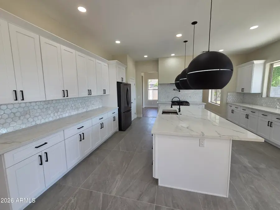 10114 S 43rd Avenue, Laveen, AZ 85339 - #2