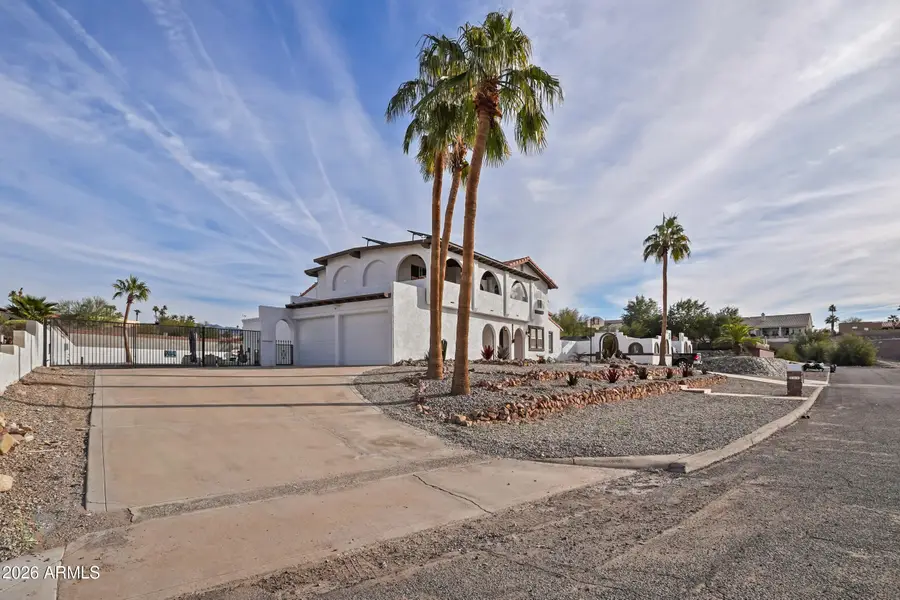 660 Hagen Drive, Lake Havasu City, AZ 86406 - #3