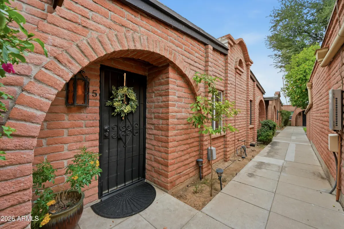 3002 N 32nd Street #5, Phoenix, AZ 85018 - #1