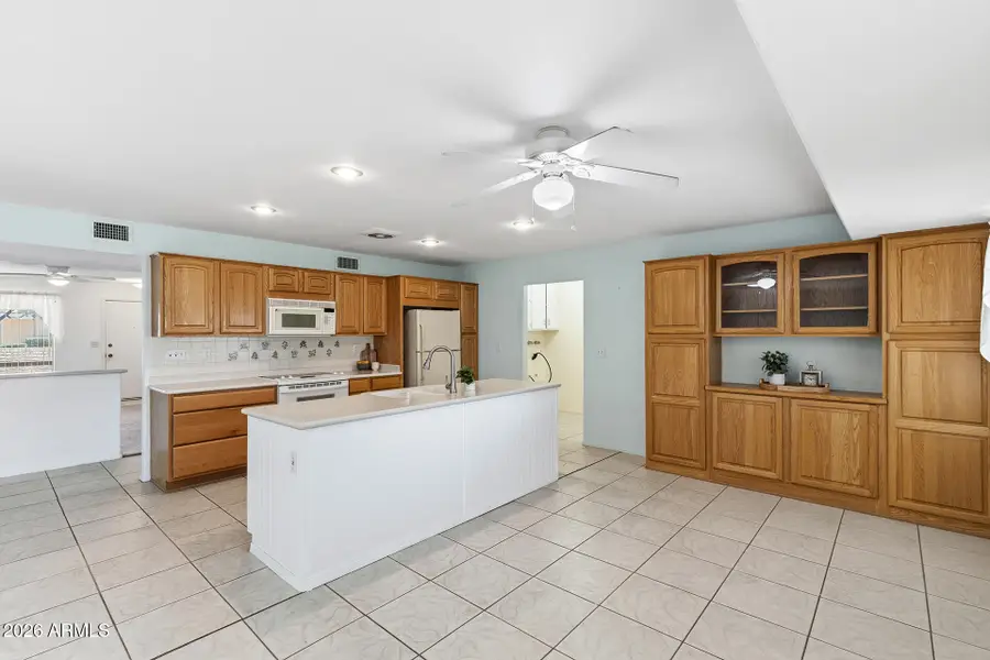10339 W Prairie Hills Circle, Sun City, AZ 85351 - #3