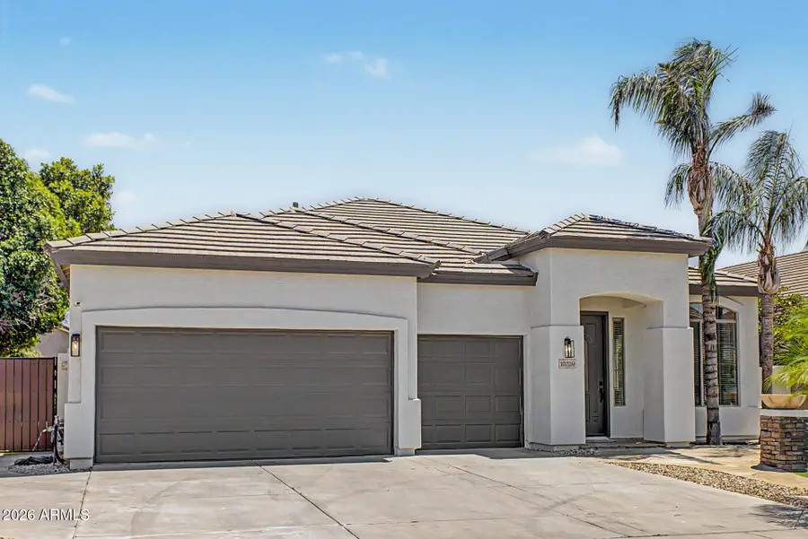 10709 E Knowles Avenue, Mesa, AZ 85209 - #2