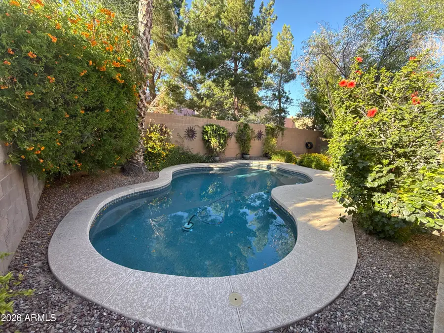 6738 W Wahalla Lane, Glendale, AZ 85308 - #2