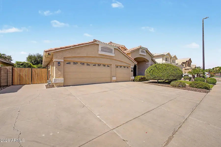 1466 E Spur Avenue, Gilbert, AZ 85296 - #2