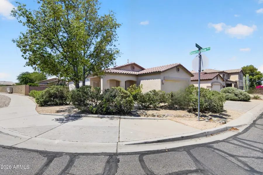 566 E Renegade Place, San Tan Valley, AZ 85143 - #3