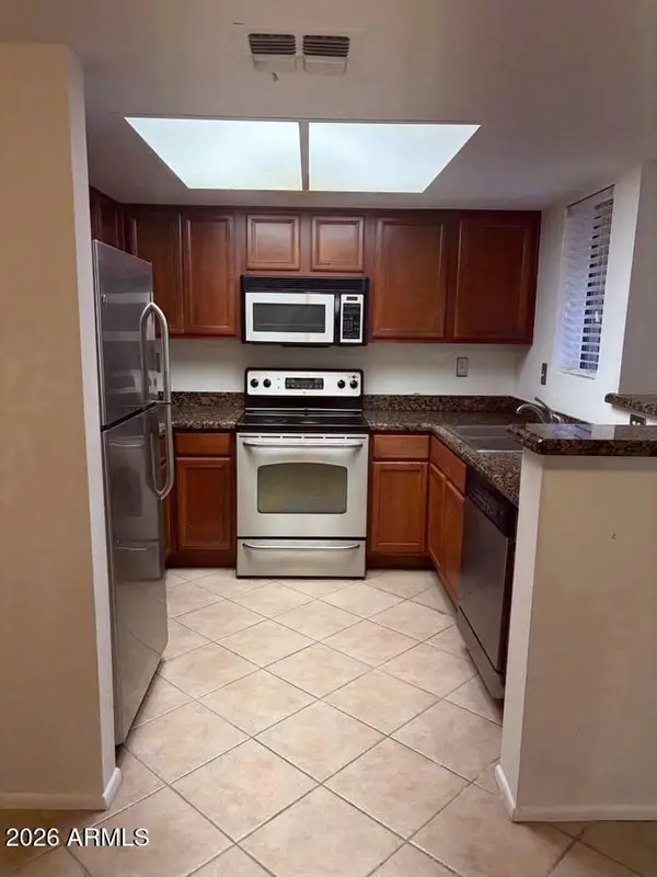 5757 W Eugie Avenue #1030, Glendale, AZ 85304
