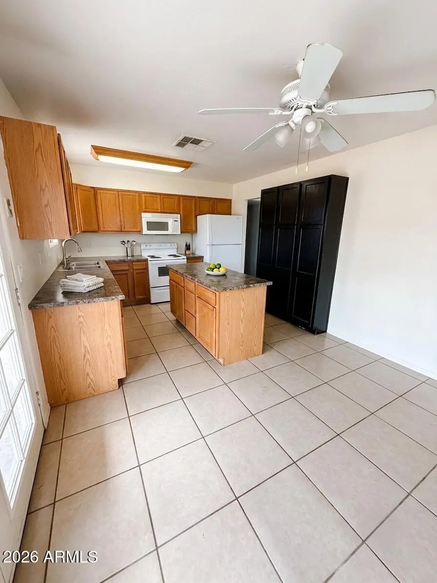 47 N Maple --, Mesa, AZ 85205 - #2