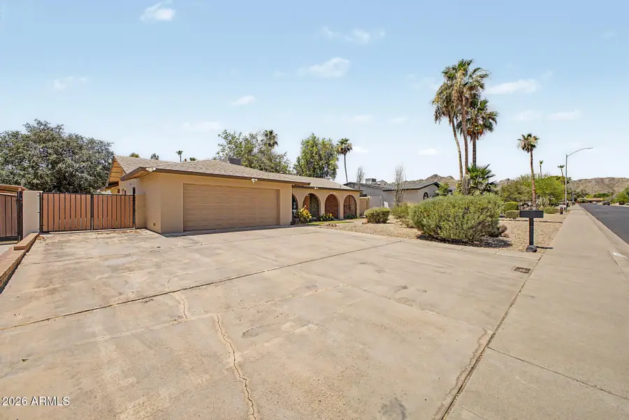 2721 E Cannon Drive, Phoenix, AZ 85028 - #2