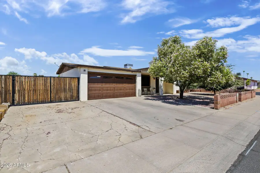 5532 N 68th Avenue, Glendale, AZ 85303 - #2